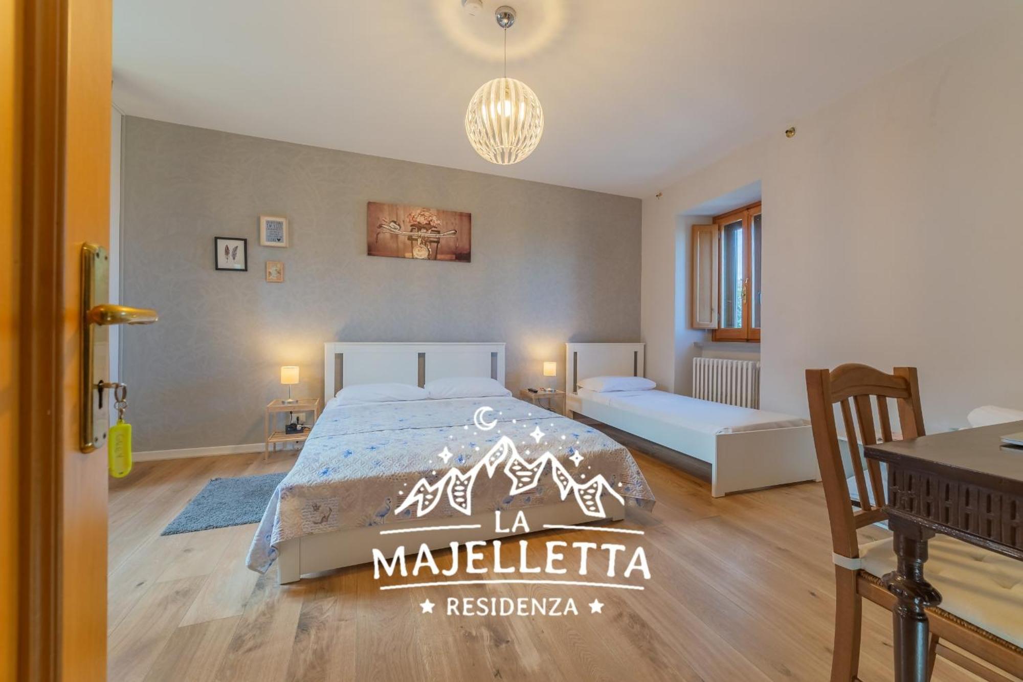 גוארדיאגרלה La Majelletta Bed & Breakfast חדר תמונה